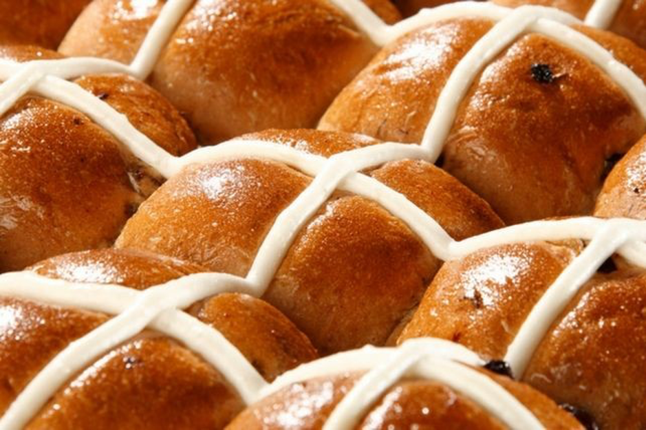 Traditional Hot X Buns