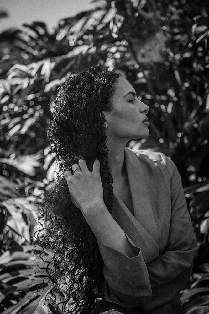 Tara Mayer, Imagery by Chanelle Blackburn for Sans Ceuticals