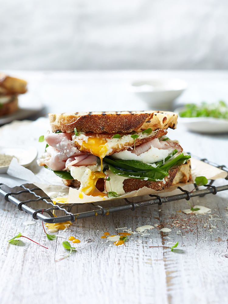 Eggs and Ham Sandwich photo by Omid Daghighi
