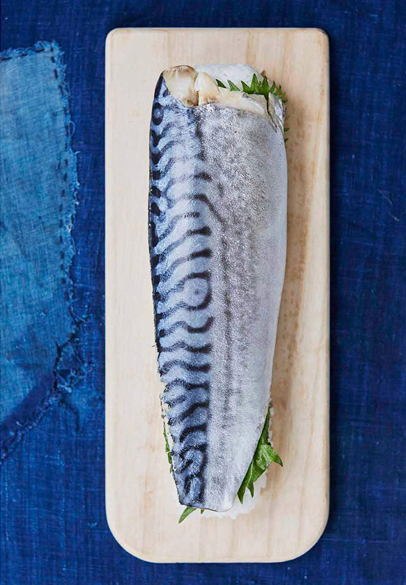 Cured Mackerel Pressed Sushi by Aya Nishimura