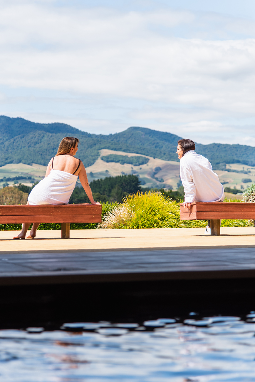 Resolution Retreats, Pool & Sanctuary Mountain