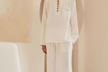 Commas White Artist Shirt