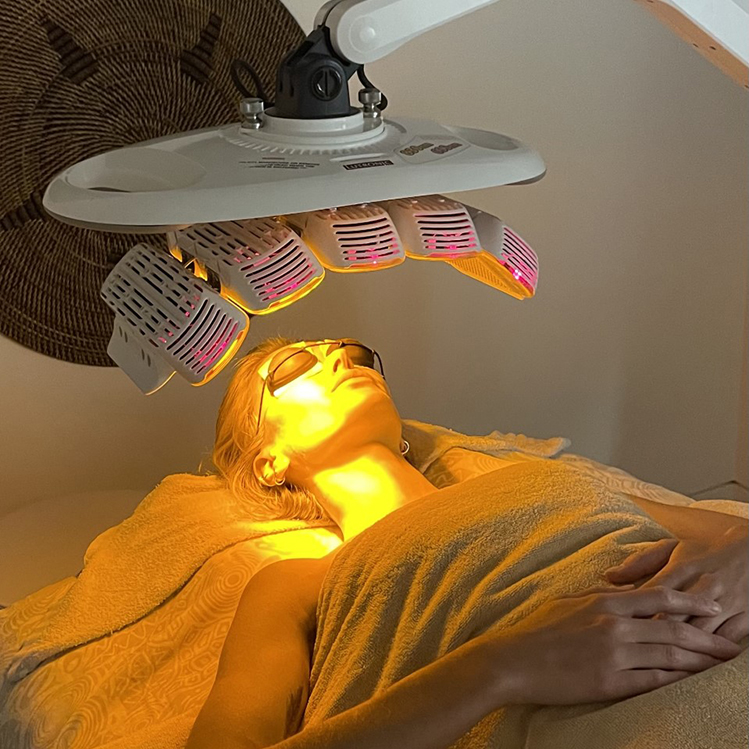 Spring Spa LED Light 28-Day Programme Spring Spa LED Light 28-Day Programme