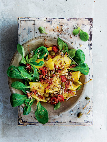 lambs lettuce with pineapple
