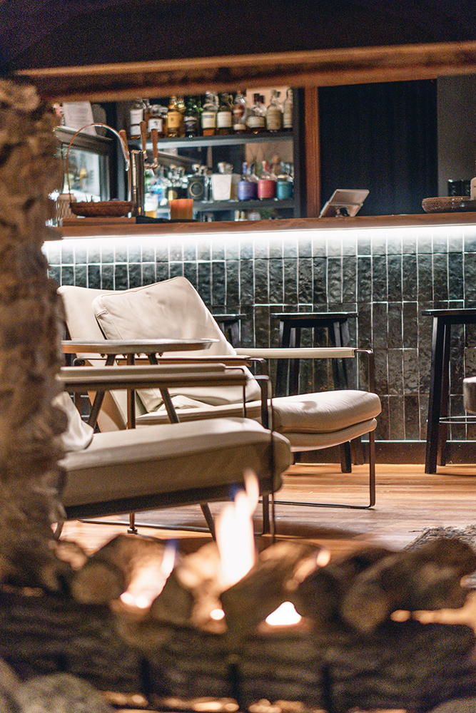 MaruiaRiverRetreat_Bar_Lounge_Moochstyle