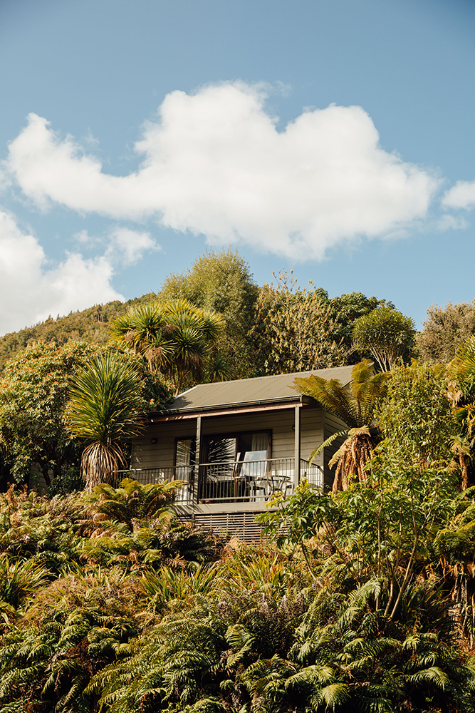 MaruiaRiverRetreat_LuxeVilla_MolawinEvangelista_Oct2022