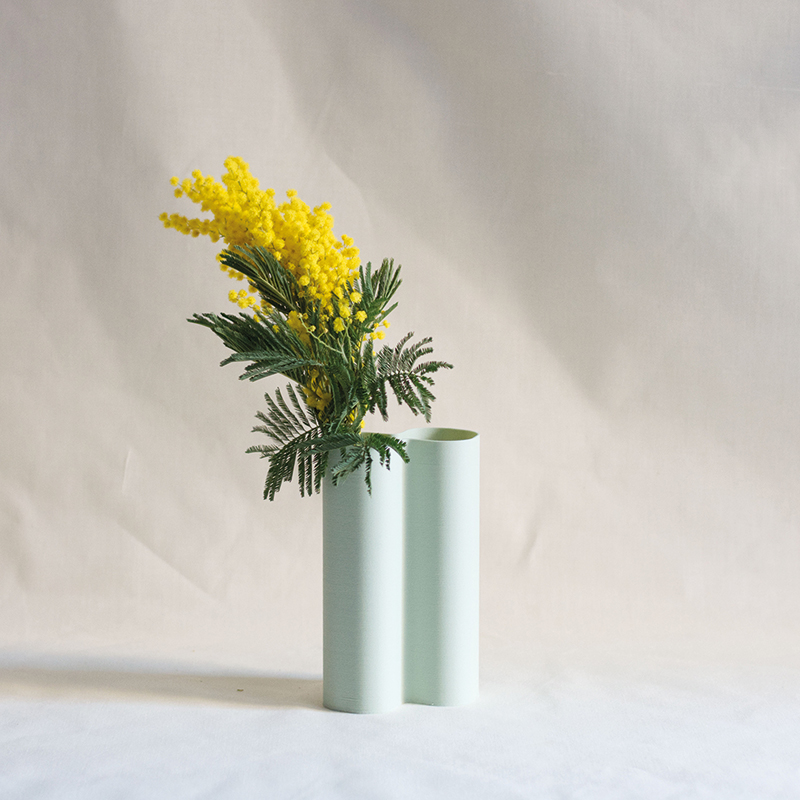 designer box vase