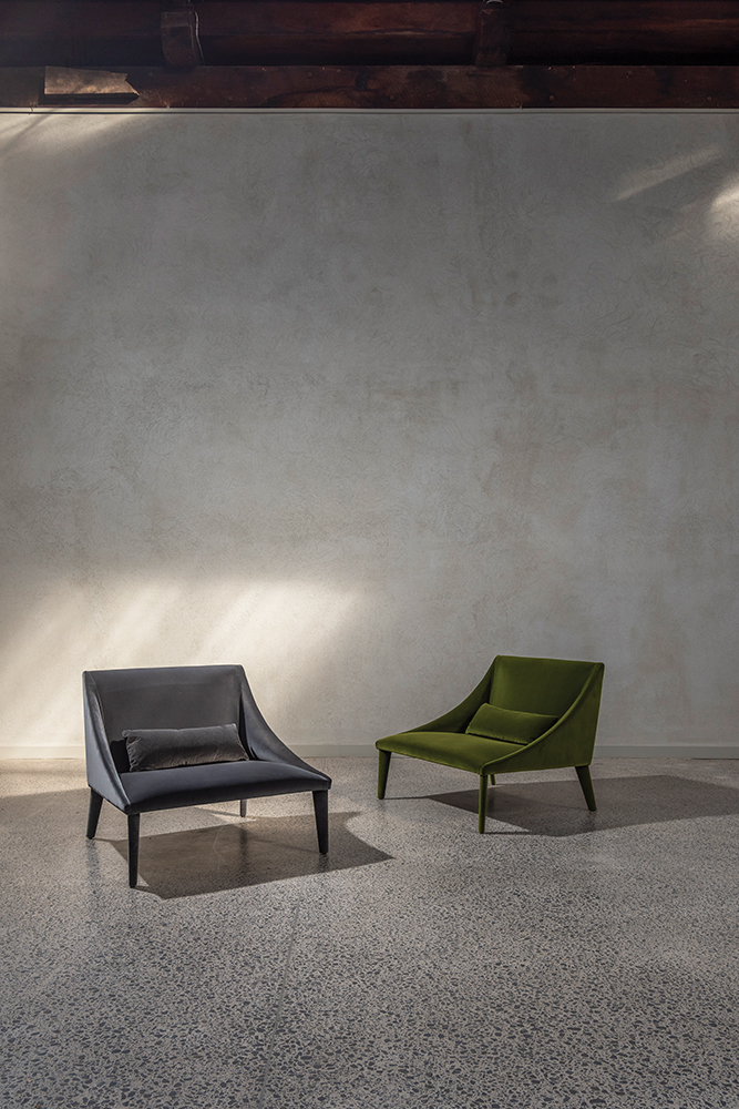 Design Warehouse Petalo Lounge Chair