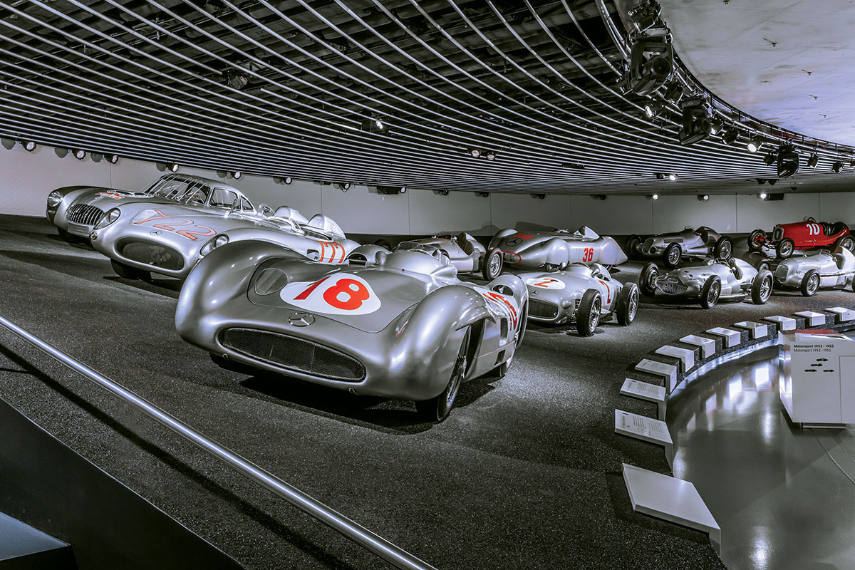 Legend 7 - Mercedes-Benz Museum