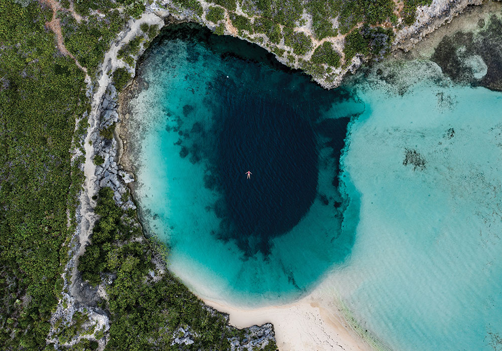 Dean's Blue Hole, Bahamas
