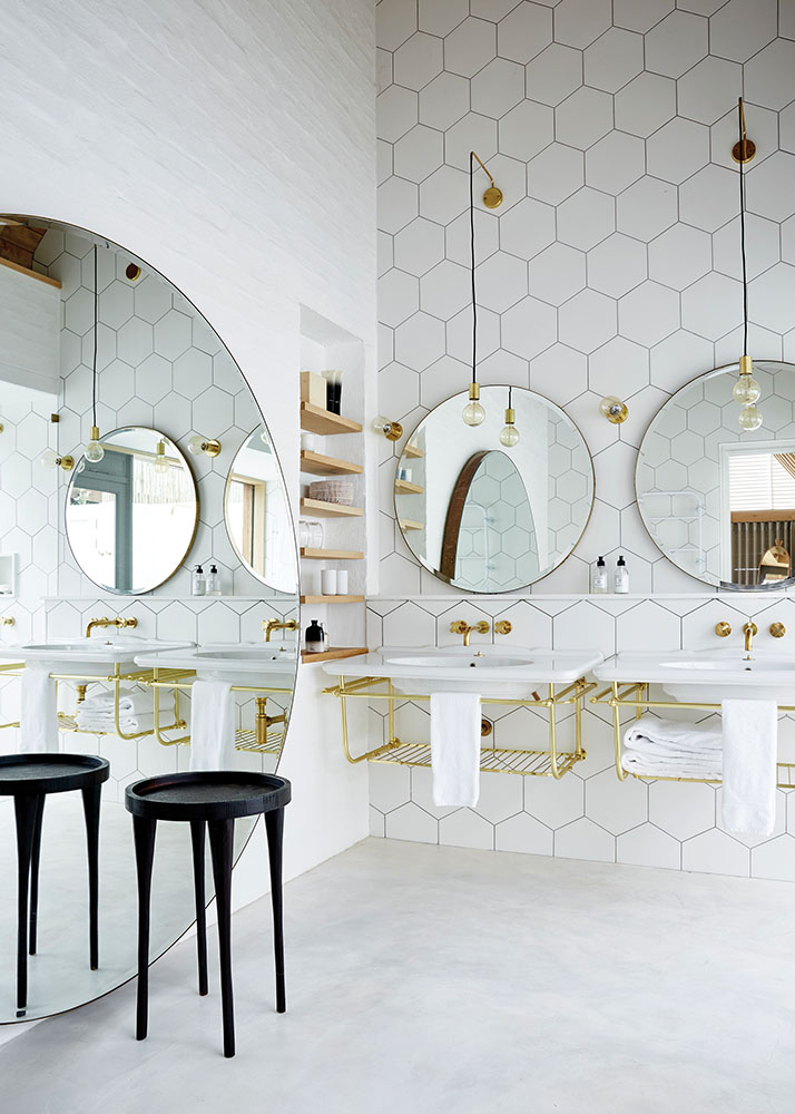 Bureaux_Focus_Bathroom_1 copy