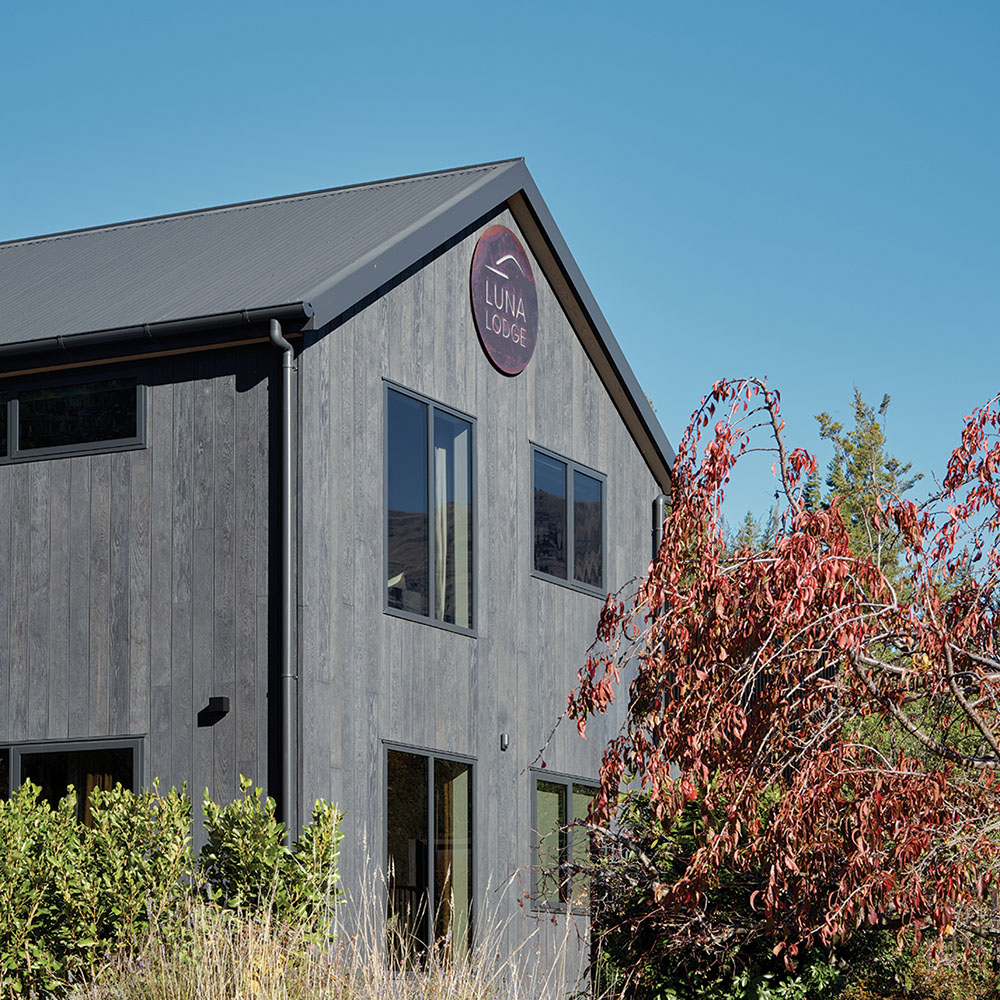 Luna Lodge
