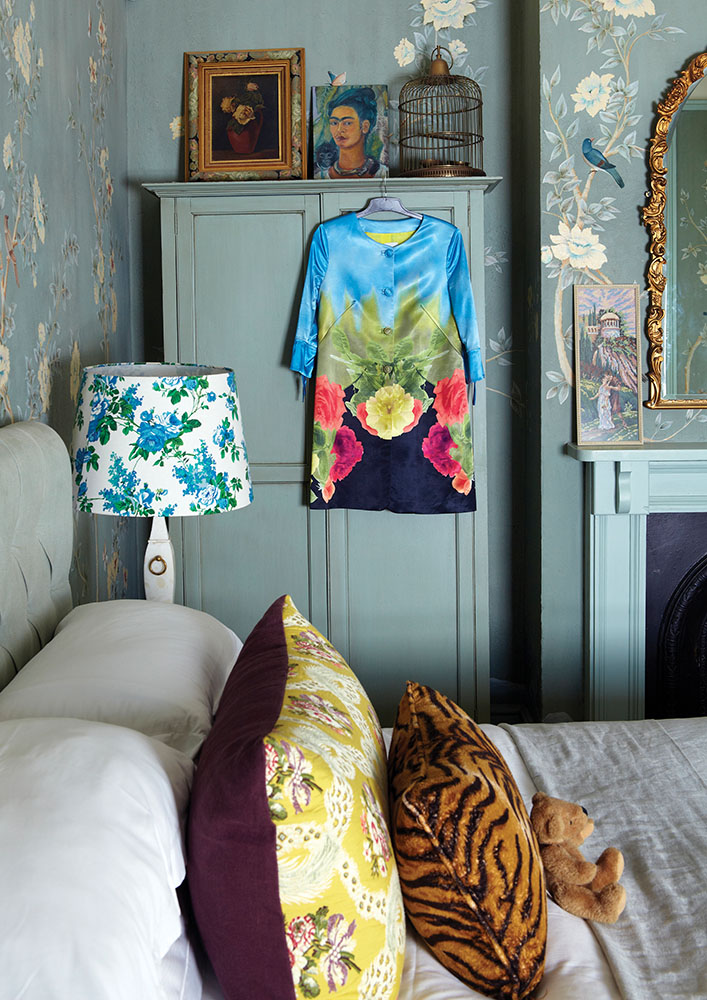 Bureaux_Focus_Florals_5 copy