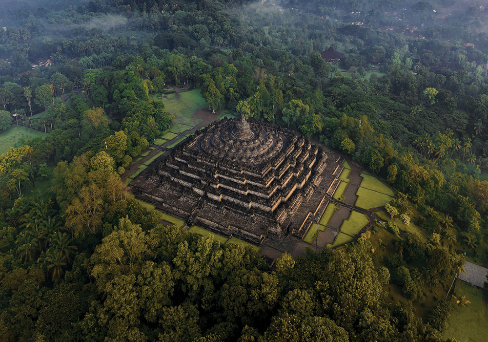 Indonesia alea-film-vp83RqINXLY-unsplash copy